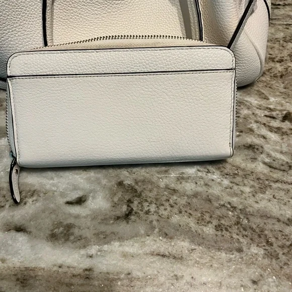 Kate spade pebbled leather purse with matching wallet - Picture 4 of 16
